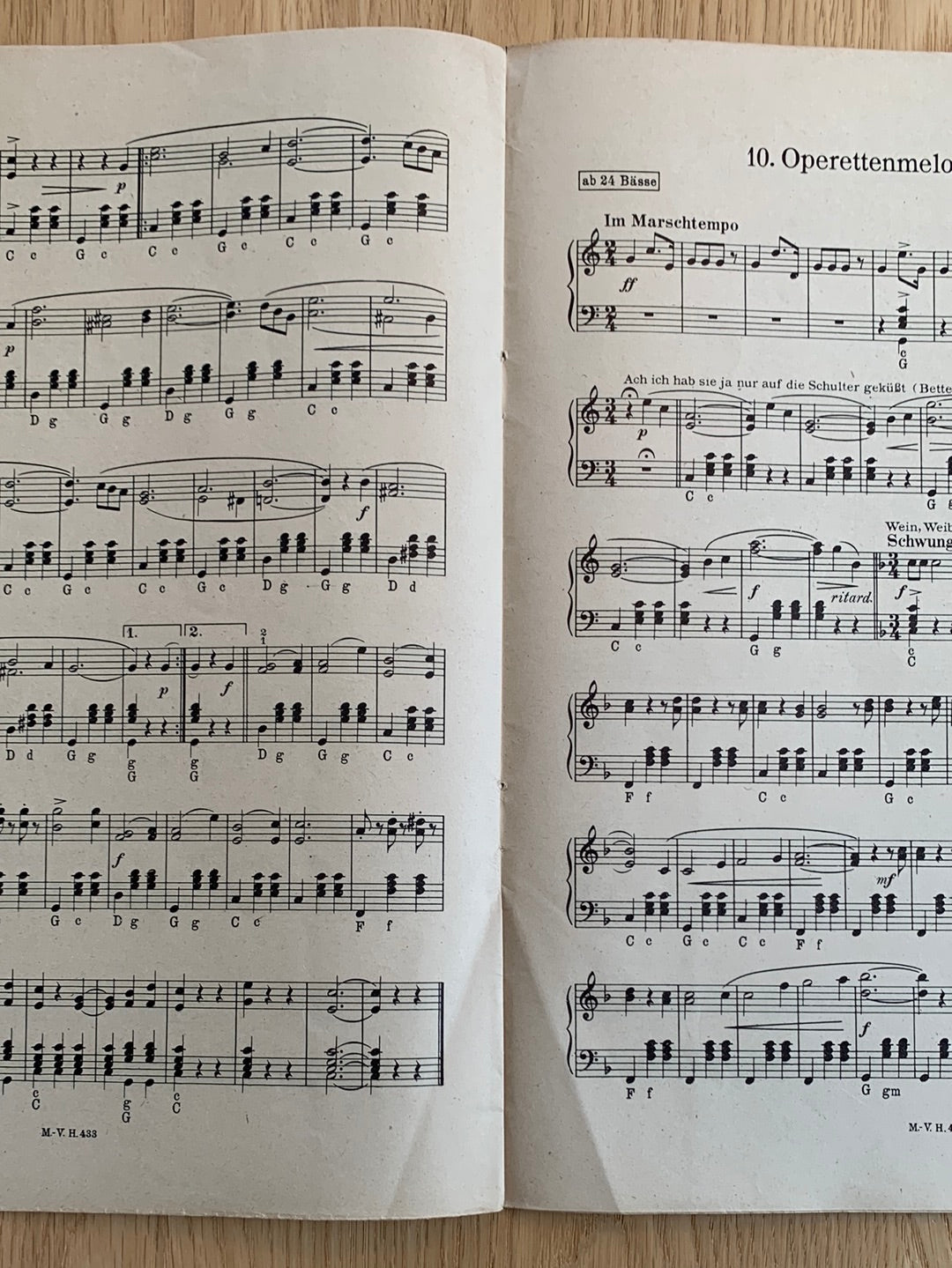 Heitere Weisen - für Akkordeon